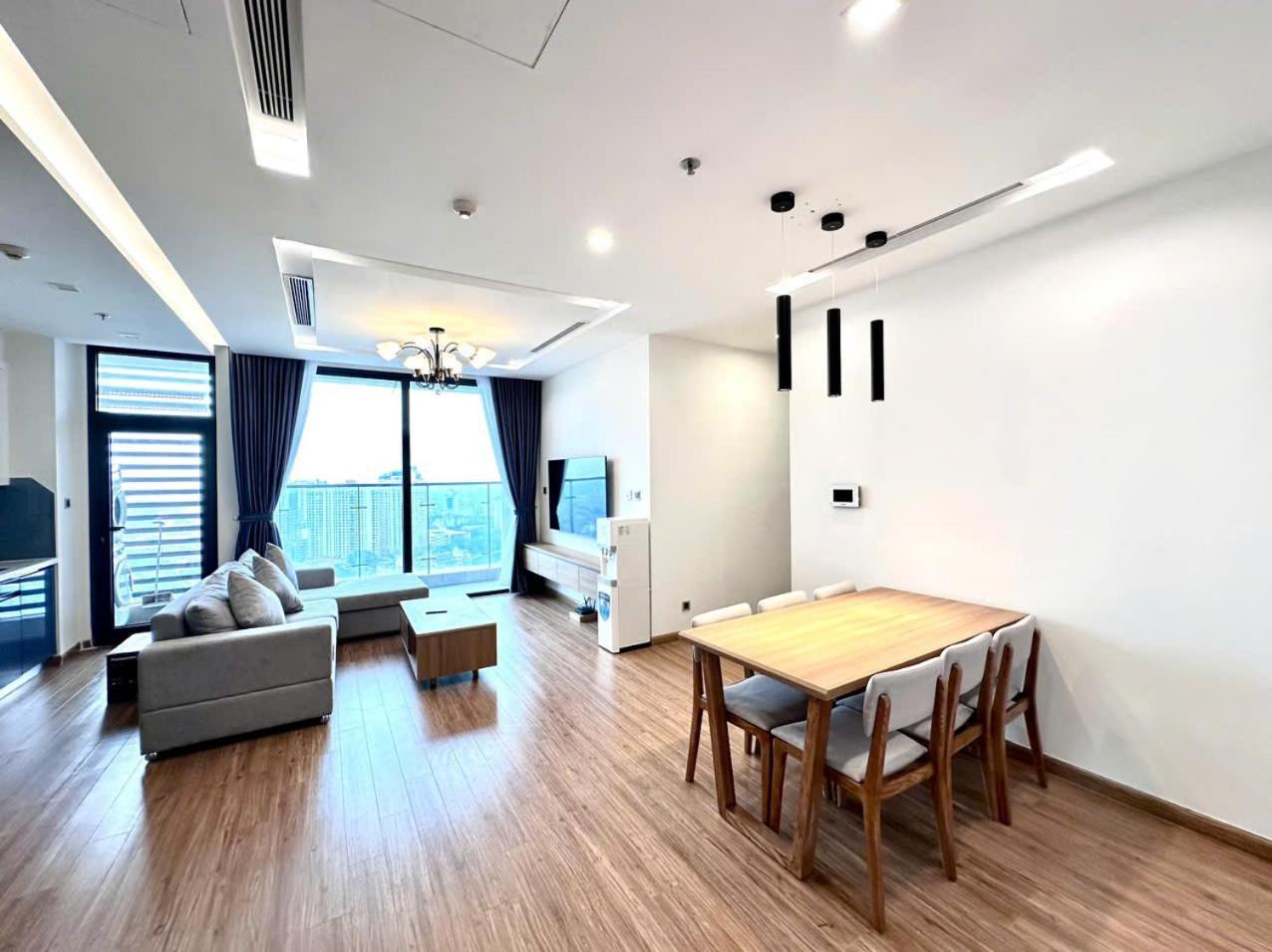 Luxury Apartment In Vinhomes Metropolis Hanoi Exterior photo